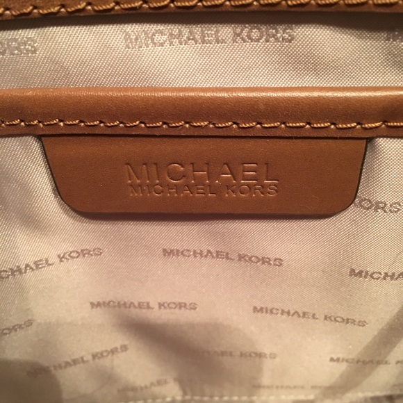 Michael Kors bag for $150 - Like new - Picture 3 of 3